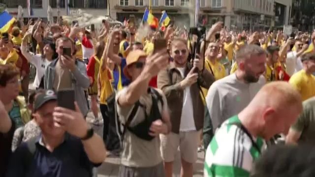 Atmosferă fantastică înainte de România - Ucraina! Imnul a răsunat pe străzile din Munchen_13