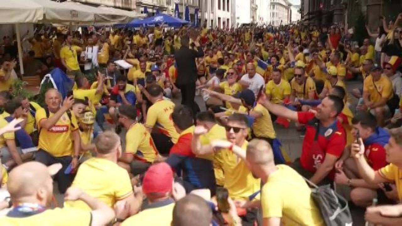 Atmosferă fantastică înainte de România - Ucraina! Imnul a răsunat pe străzile din Munchen_1