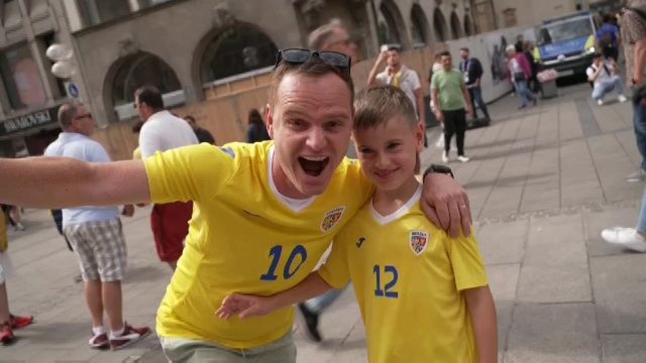 Atmosferă fantastică înainte de România - Ucraina! Imnul a răsunat pe străzile din Munchen_23
