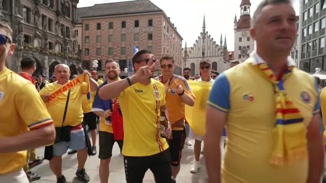 Atmosferă fantastică înainte de România - Ucraina! Imnul a răsunat pe străzile din Munchen_30