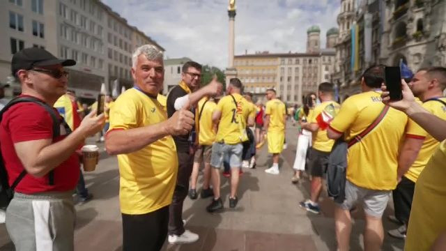 Atmosferă fantastică înainte de România - Ucraina! Imnul a răsunat pe străzile din Munchen_33