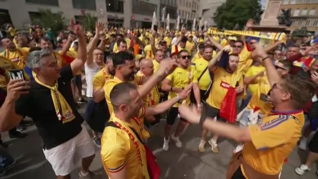 Atmosferă fantastică înainte de România - Ucraina! Imnul a răsunat pe străzile din Munchen_35
