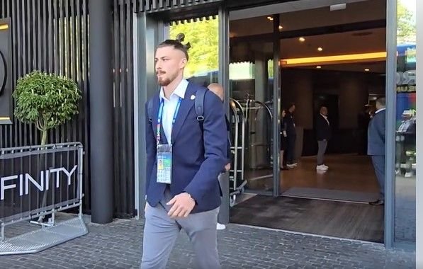 România - Ucraina 3-0 | Debut fabulos al tricolorilor la Campionatul European din Germania! Nicolae Stanciu, eroul naționalei_15