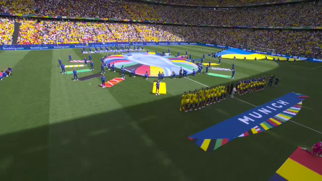 Atmosferă incredibilă la Munchen! Tricolorii au intonat din toți plămânii Imnul Național la debutul de la EURO 2024_4
