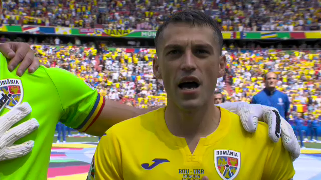 Atmosferă incredibilă la Munchen! Tricolorii au intonat din toți plămânii Imnul Național la debutul de la EURO 2024_16