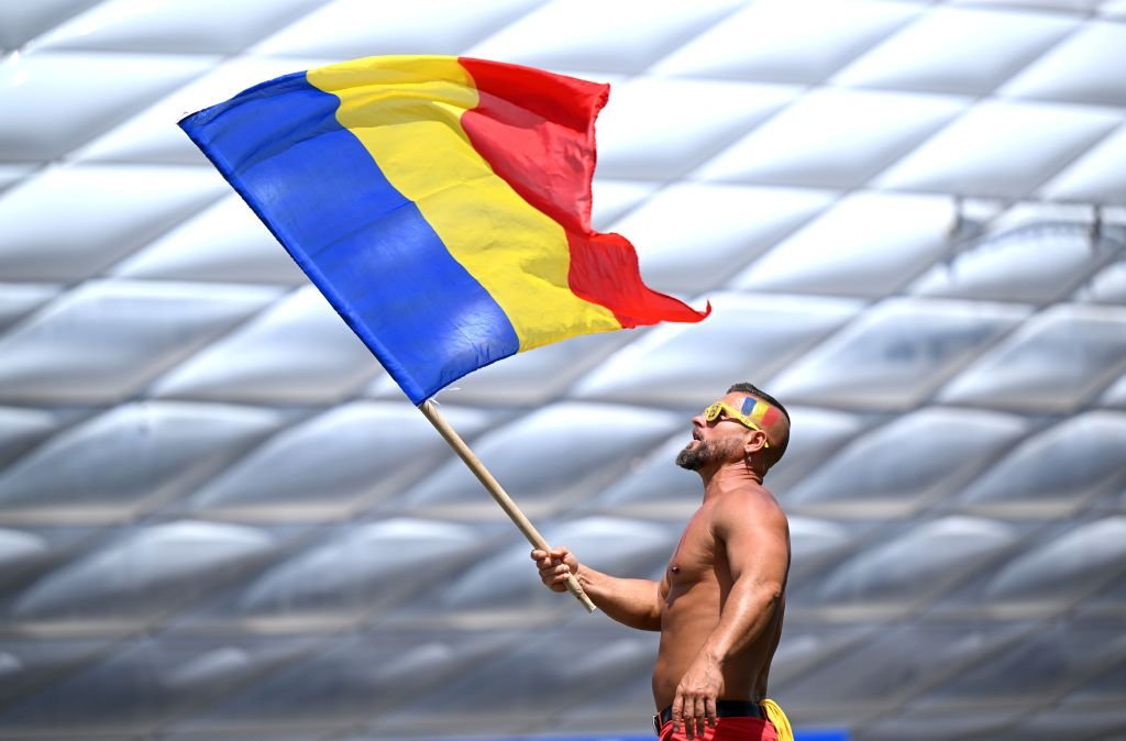 Inimă și culoare! Fanii români au strălucit în tribune la primul meci al tricolorilor la Euro 2024. Imagini spectaculoase_2