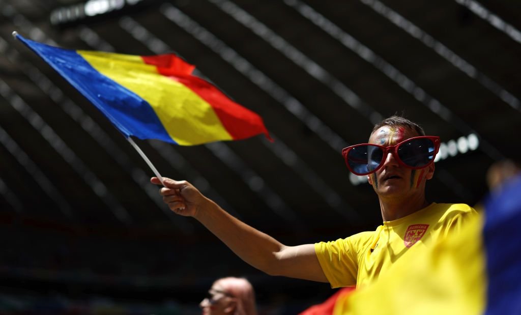 Inimă și culoare! Fanii români au strălucit în tribune la primul meci al tricolorilor la Euro 2024. Imagini spectaculoase_3