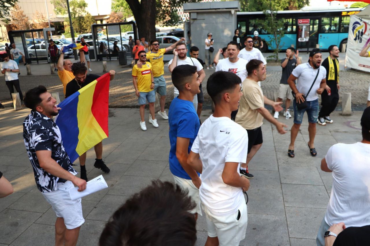 Fierbe Piața Universității! Românii au strălucit în centrul Bucureștiului după victoria naționalei de la EURO 2024_3