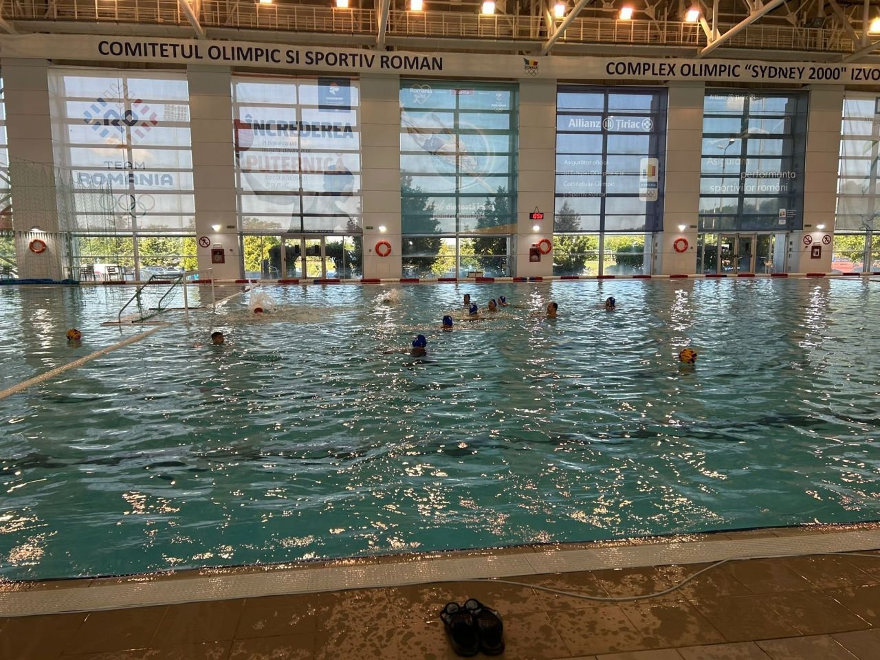 Chef Florin Dumitrescu le-a făcut o surpriză băieților din naționala de polo, calificată la JO 2024. Reportaj la Izvorani _7