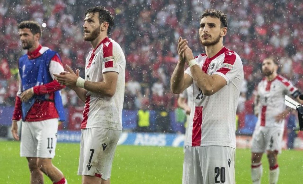 ”Olteanul” Anzor Mekvabishvili, peste starul Khvicha Kvaratskhelia la debutul Georgiei de la EURO 2024!_1