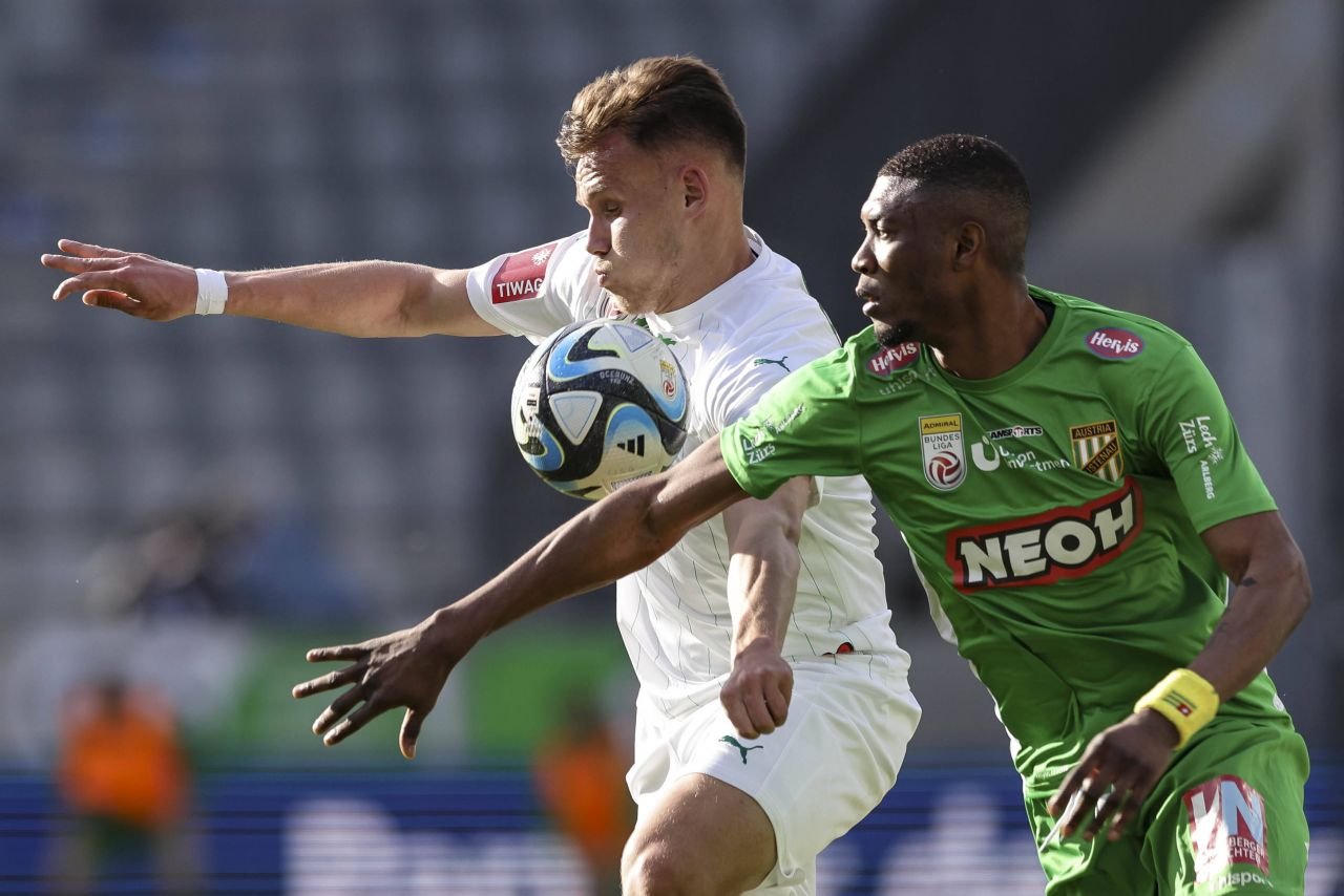 Portretul lui Kennedy Boateng, noul fundaș central de la Dinamo! ”Un apărător de clasă, încearcă mereu să compenseze erorile coechipierilor”_3
