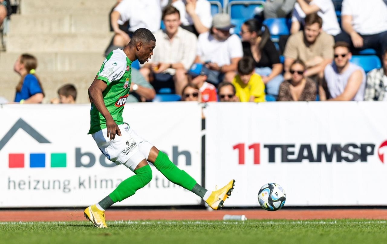 Portretul lui Kennedy Boateng, noul fundaș central de la Dinamo! ”Un apărător de clasă, încearcă mereu să compenseze erorile coechipierilor”_6