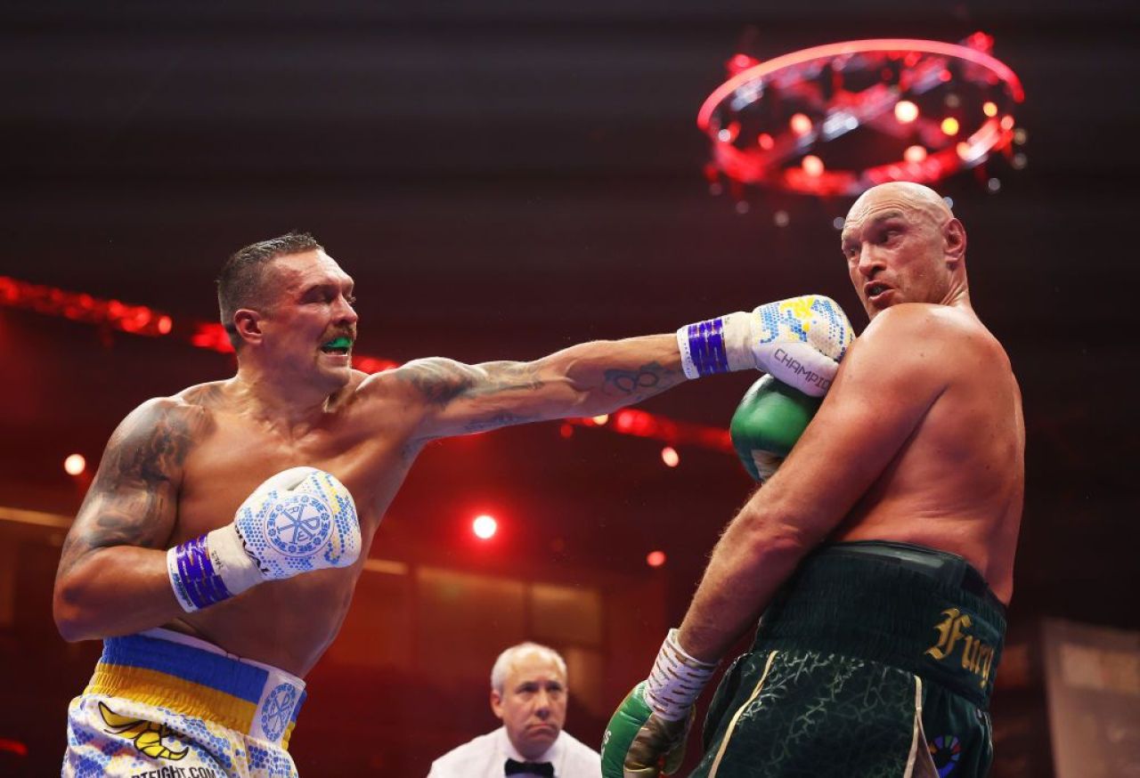 Campionul ucrainean Usyk, eliberat de polonezi, după ce fusese arestat pe aeroport!_6