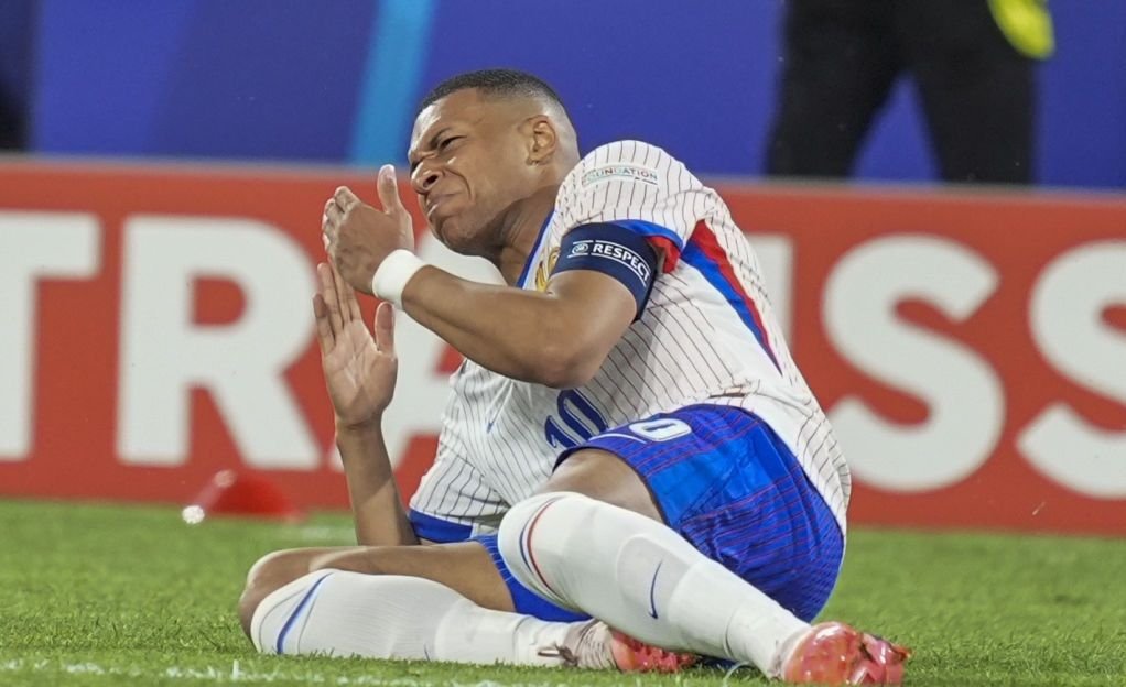 Cum arată masca lui Kylian Mbappe pentru meciul Franța - Olanda + ce spune Didier Deschamps
