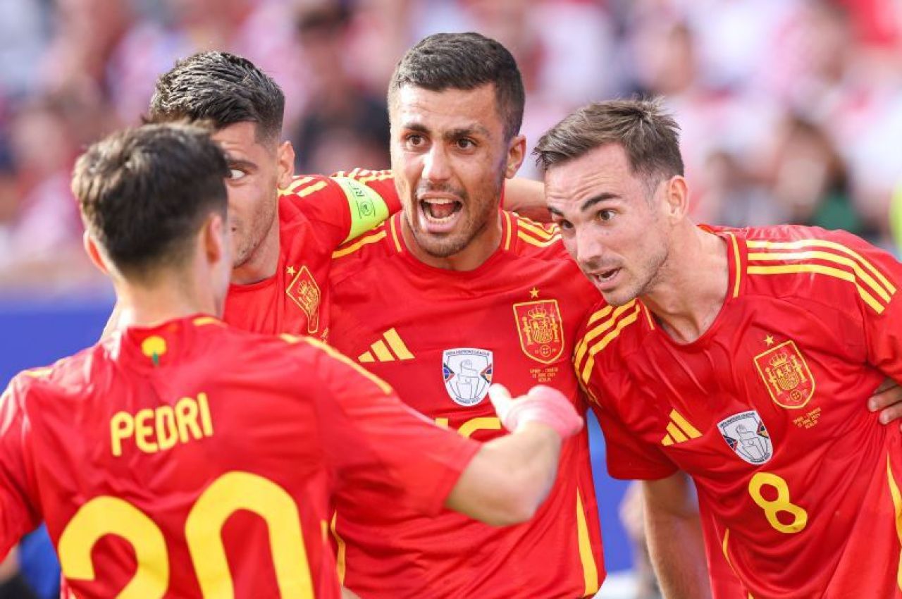 Spania - Italia 1-0! | Ibericii s-au impus în urma autogolului marcat de Riccardo Calafiori și au obținut calificarea în optimi_3