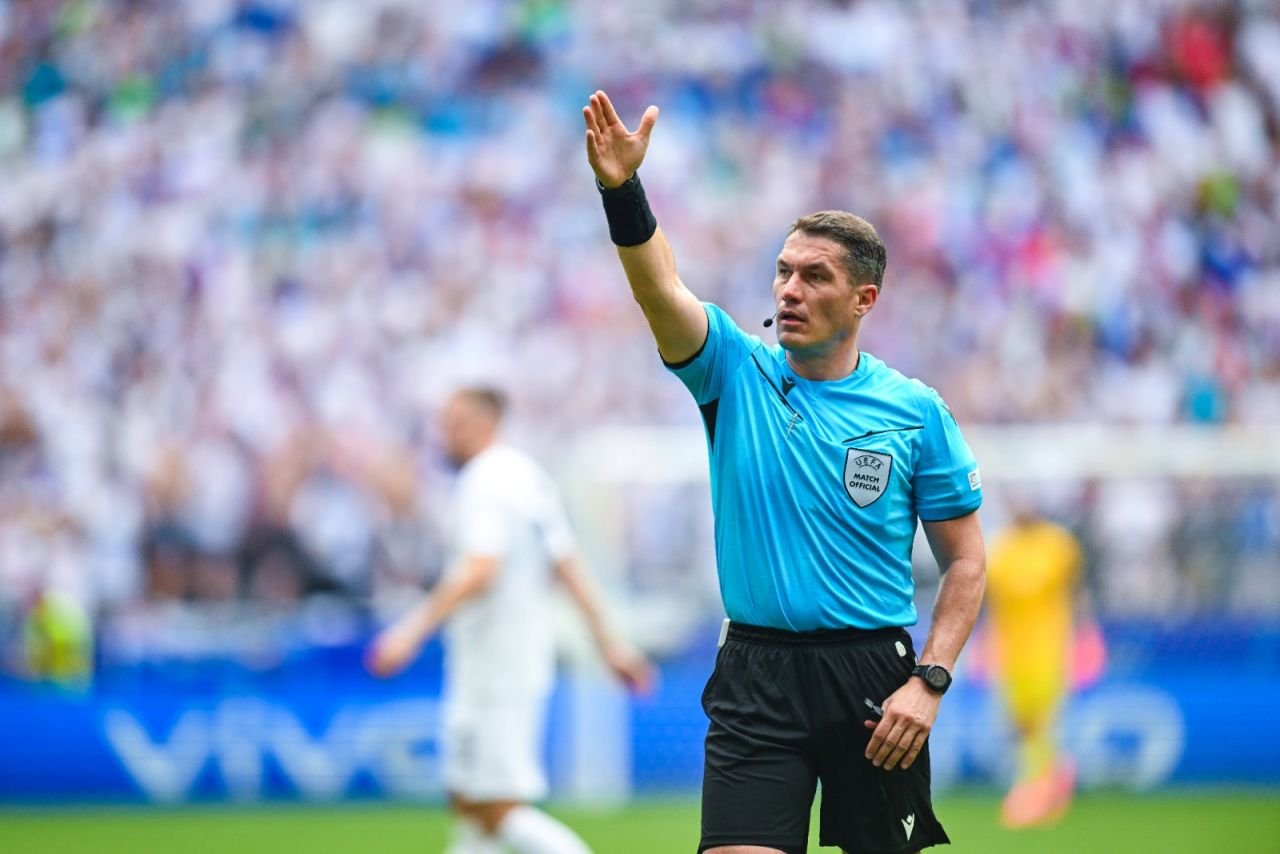 Suma impresionantă &icirc;ncasată de Istvan Kovacs după primul meci arbitrat la EURO!&nbsp;&nbsp;