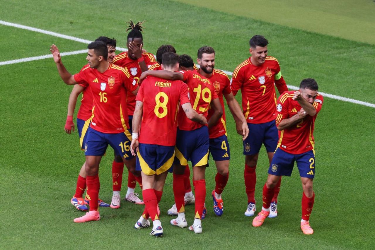 Spania - Italia 1-0! | Ibericii s-au impus în urma autogolului marcat de Riccardo Calafiori și au obținut calificarea în optimi_1