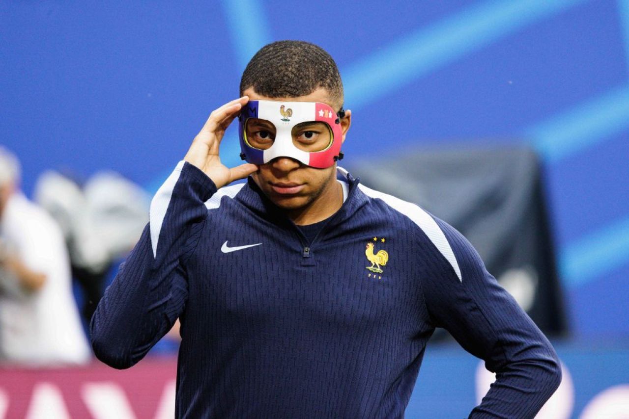 Kylian Mbappe, luat la mișto de către un adversar de la EURO: