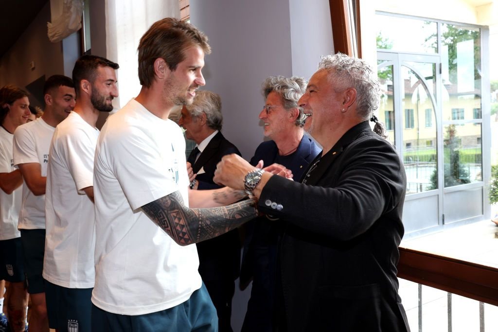 Șocant: Roberto Baggio, bătut, sechestrat, jefuit și lovit în cap cu un pistol în timpul meciului Italia - Spania_14