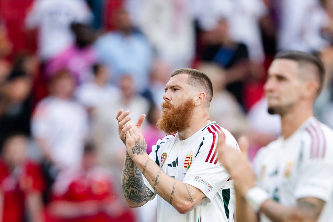 Legătura nebănuită dintre Ianis Zicu și Martin Adam, atacantul Ungariei, numit „gras” în L'Equipe_4