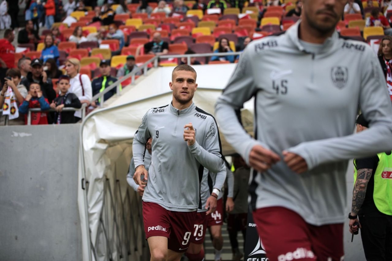 Dan Petrescu revoluționează echipa la CFR Cluj. Se fac schimbări masive față de sezonul trecut_4
