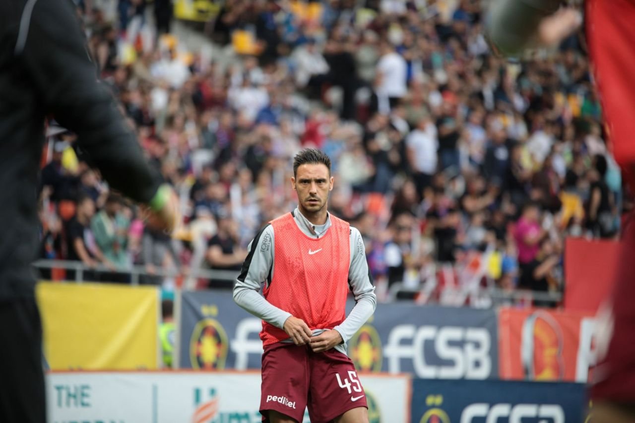 Dan Petrescu revoluționează echipa la CFR Cluj. Se fac schimbări masive față de sezonul trecut_5