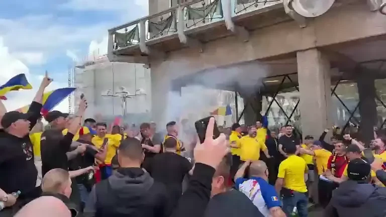 Party în Koln! Românii cântă și se distrează pe străzile din Germania înainte de meciul cu Belgia (Pro TV & VOYO, 22:00)