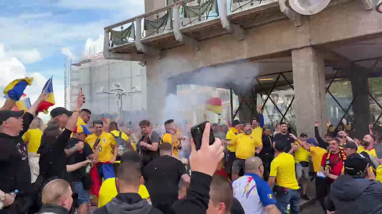 Party în Koln! Românii cântă și se distrează pe străzile din Germania înainte de meciul cu Belgia (Pro TV & VOYO, 22:00)_2