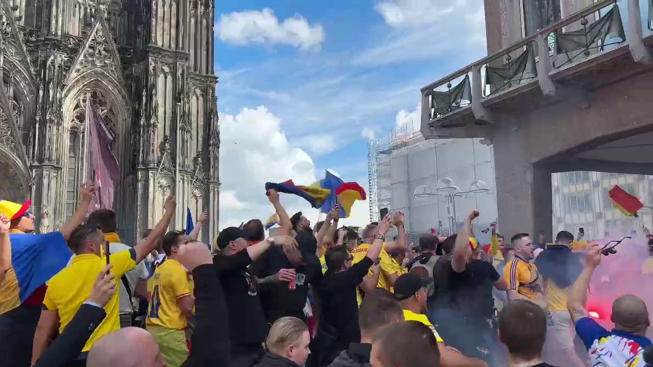 Party în Koln! Românii cântă și se distrează pe străzile din Germania înainte de meciul cu Belgia (Pro TV & VOYO, 22:00)_7