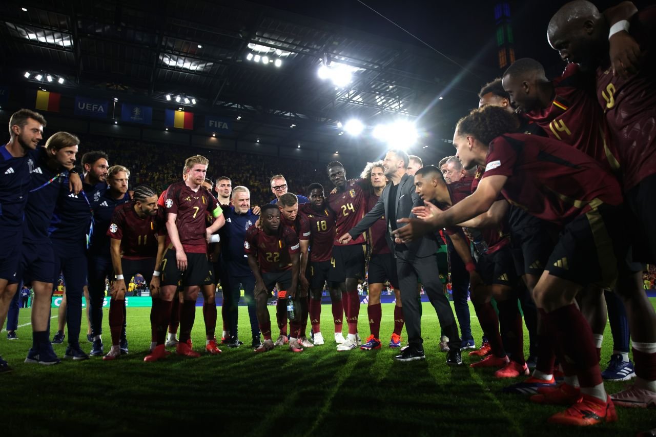 4.1 milioane de telespectatori au visat împreună la meciul României! Calificarea se joacă miercuri, în direct, la PRO TV!_2