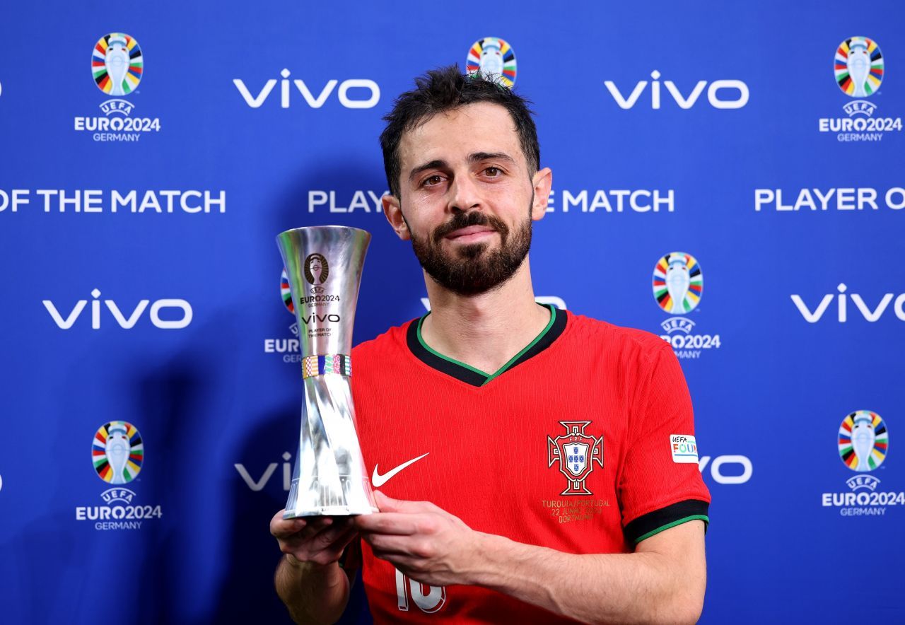 4.1 milioane de telespectatori au visat împreună la meciul României! Calificarea se joacă miercuri, în direct, la PRO TV!_3