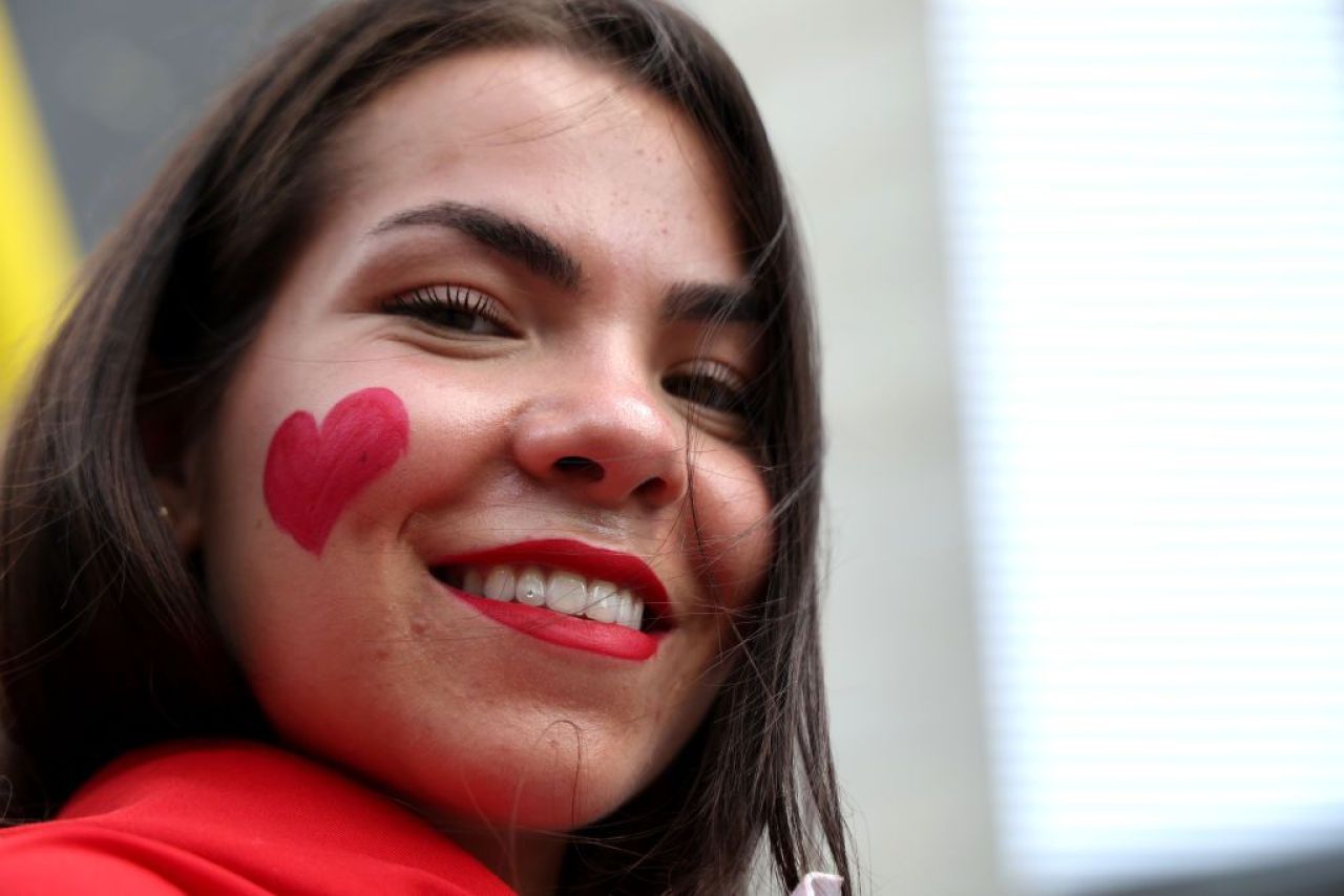 Frumusețile de la EURO 2024! Imagini spectaculoase cu fanele care au făcut senzație în tribune _65
