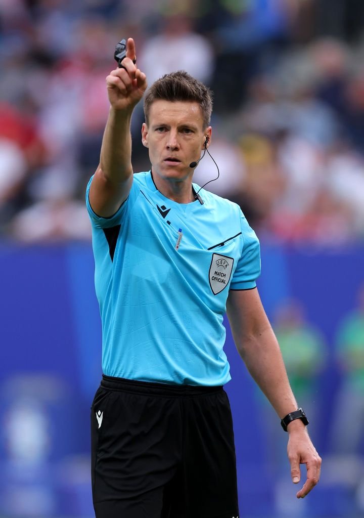 Un neamț va conduce de la centru meciul România - Slovacia! Nu ne-a mai arbitrat până acum_2