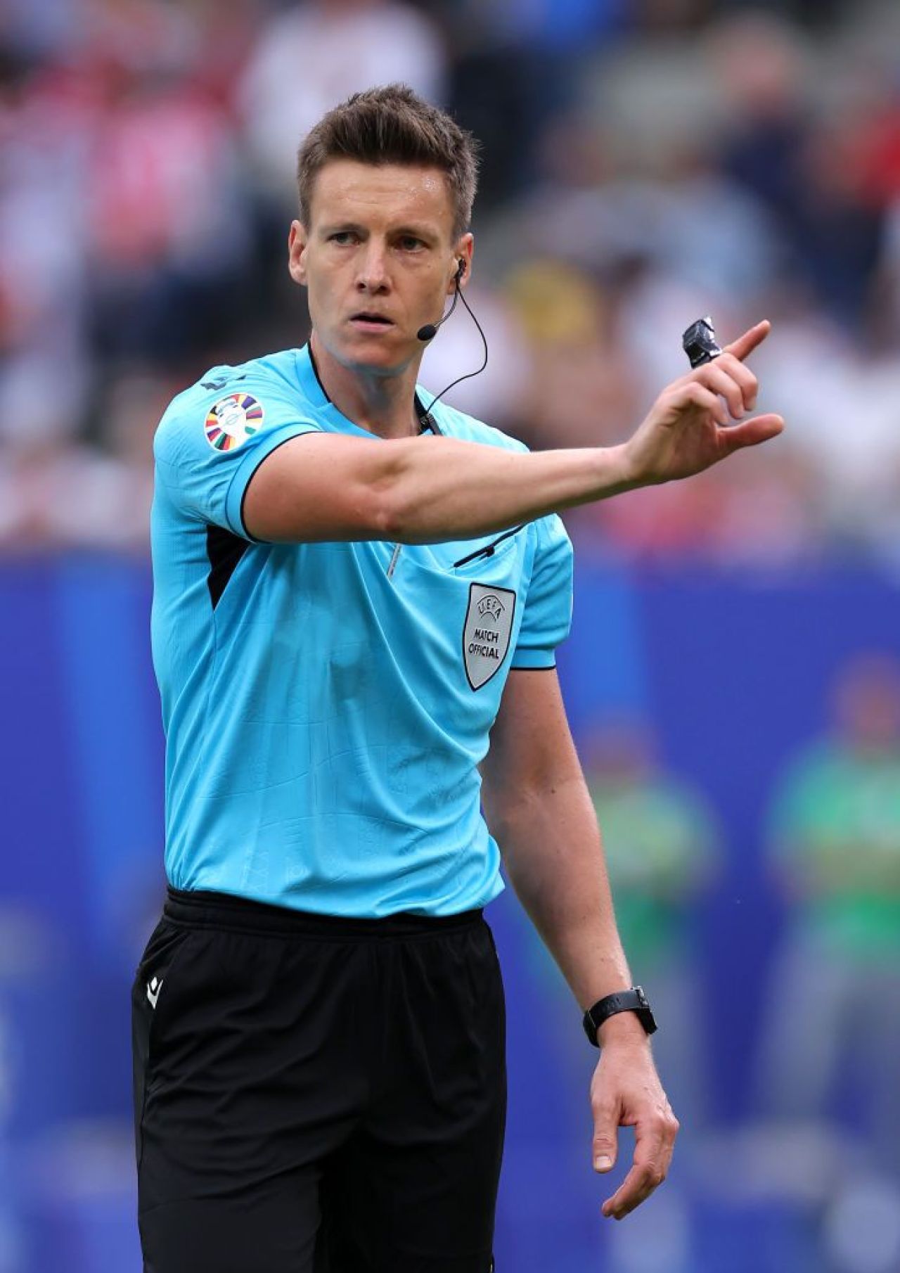 Un neamț va conduce de la centru meciul România - Slovacia! Nu ne-a mai arbitrat până acum_3