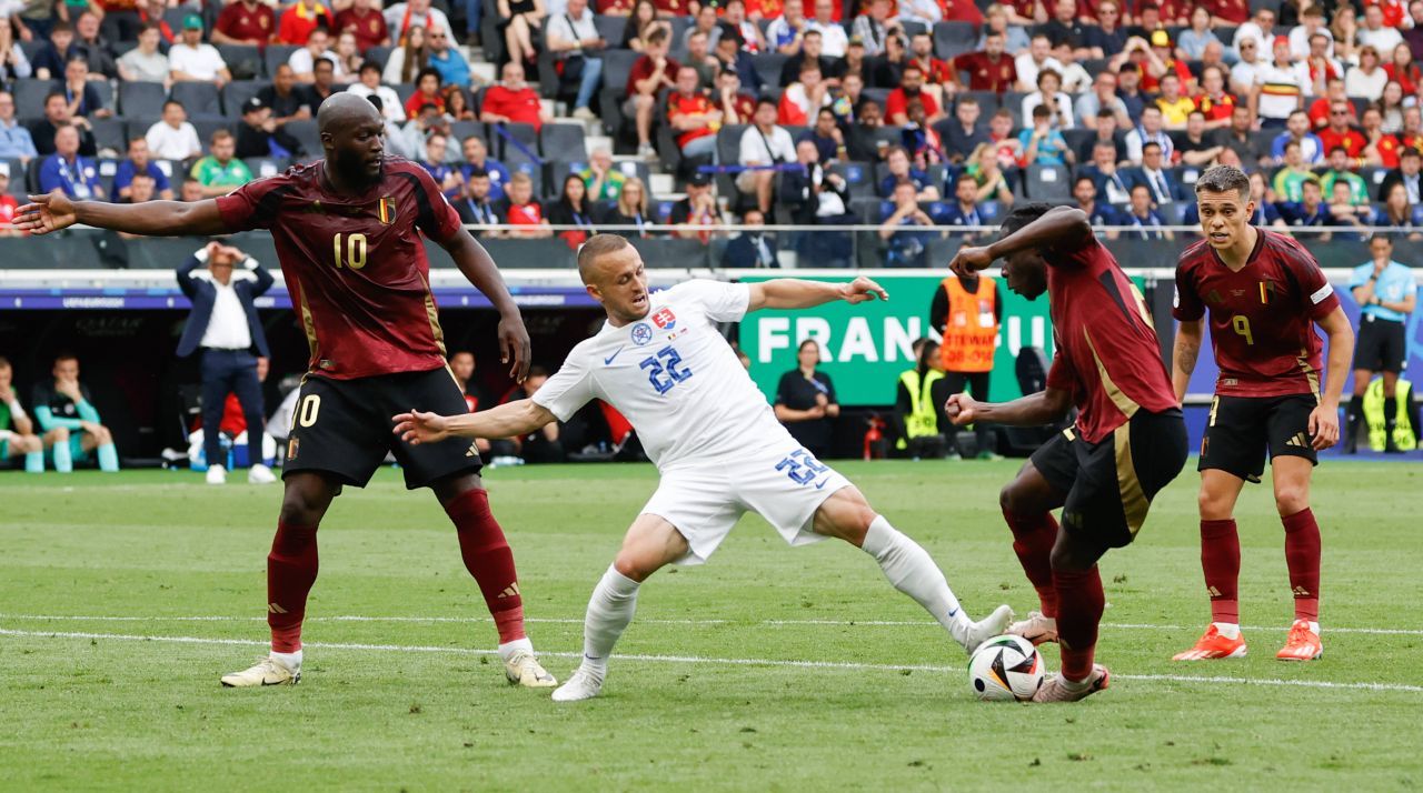 „Vor românii să ne înțelegem la un egal?” Ce a scris presa din Slovacia despre cea mai probabilă remiză de la EURO 2024_27