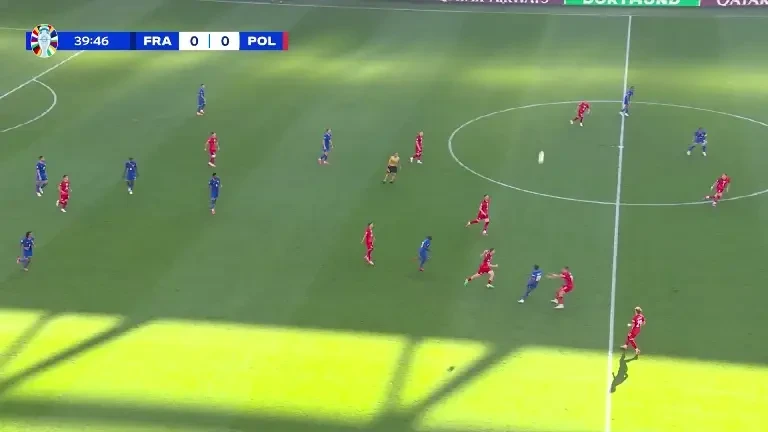 Franța - Polonia, Pro Arena și VOYO: Joc de pase franțuzesc 40'