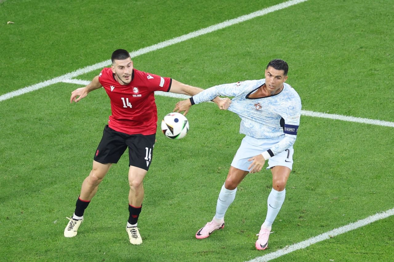 Cristiano Ronaldo nu înscrie la EURO 2024, dar bifează record după record și este iar primul din istorie! Reacția nervoasă după Portugalia - Georgia 0-2_7