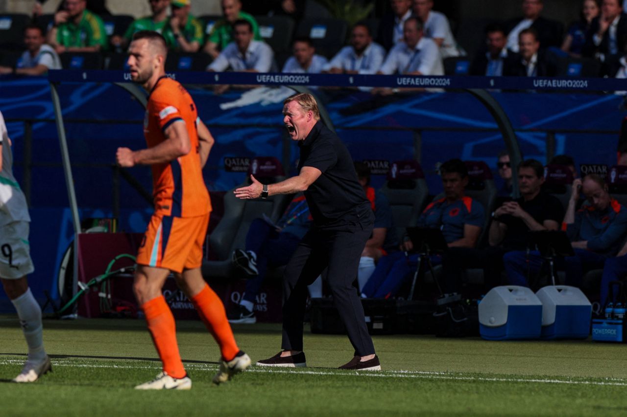 România - Olanda I Profităm de haosul de la naționala Olandei? Selecționerul Ronald Koeman și-a făcut praf jucătorii de față cu toată lumea_3