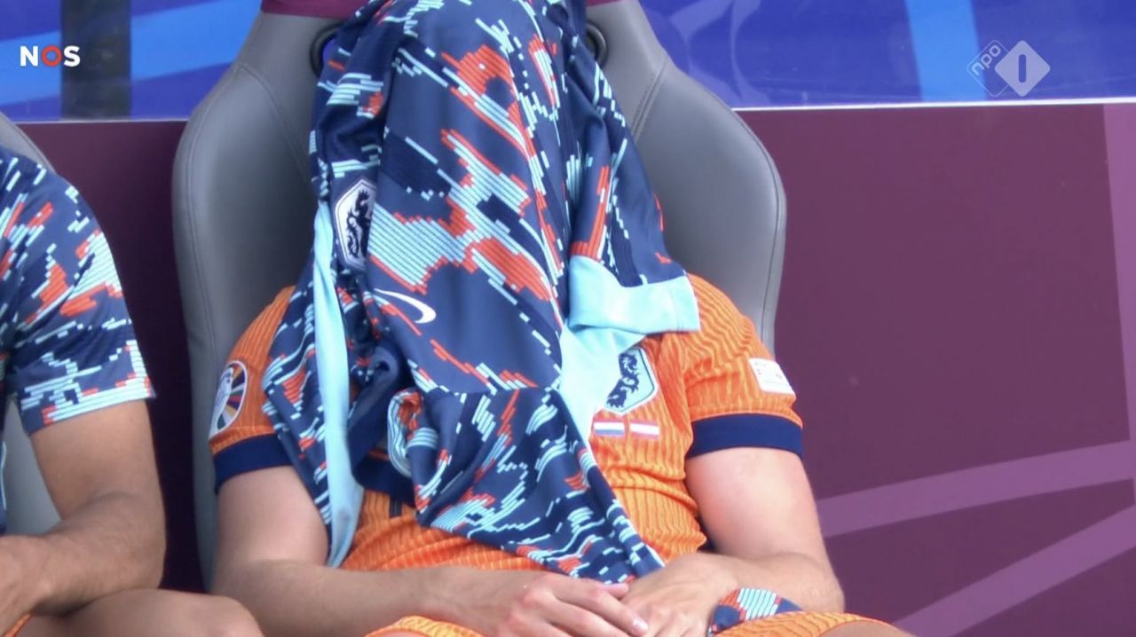 România - Olanda I Profităm de haosul de la naționala Olandei? Selecționerul Ronald Koeman și-a făcut praf jucătorii de față cu toată lumea_1