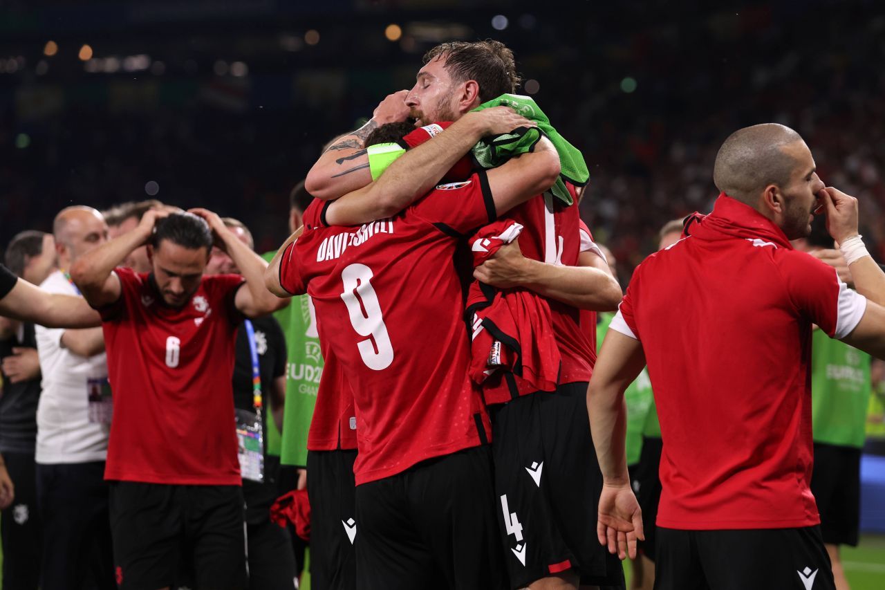 Jackpot pentru fotbaliștii Georgiei! Un oligarh îi îmbogățește pe jucători după calificarea în optimile EURO 2024_1