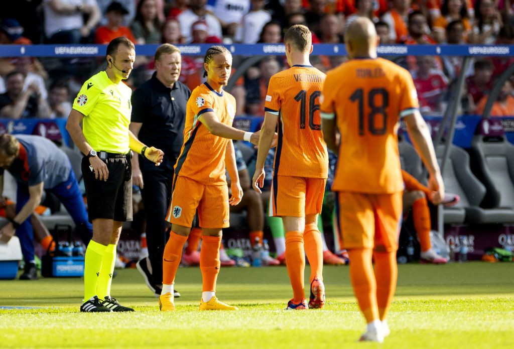 Joey Veerman, apărat de colegi &icirc;naintea meciului cu Rom&acirc;nia: Unele comentarii au mers prea departe