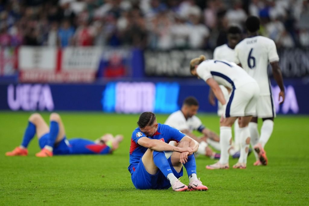 Scene uluitoare la EURO 2024! Starul Angliei a sărit să îl bată pe selecționerul Slovaciei: ”Nemernic chelios!”_5