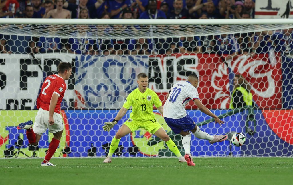 Se simte vânat! Kylian Mbappe dezvăluie „groaza absolută” prin care trece la EURO 2024_36
