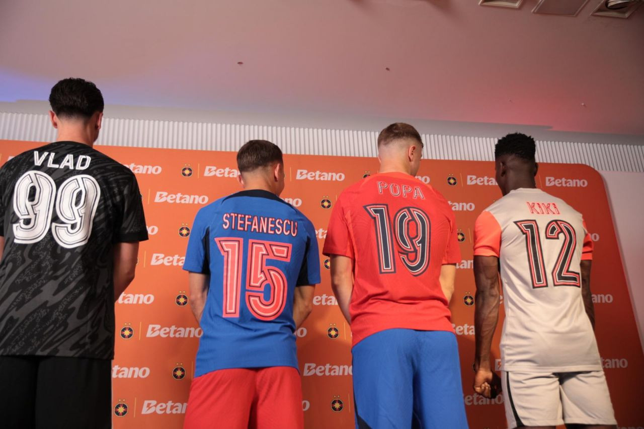 FCSB și-a prezentat echipamentele pentru sezonul 2024-2025: ”Suporterii au cerut”_12