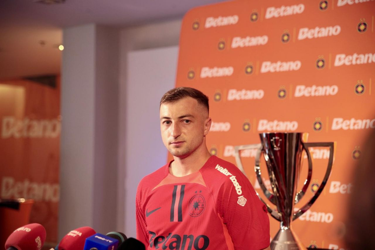 FCSB și-a prezentat echipamentele pentru sezonul 2024-2025: ”Suporterii au cerut”_13