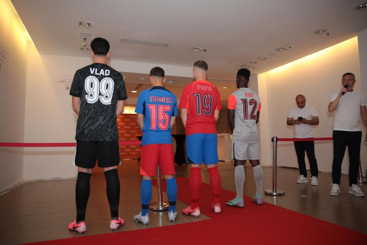 FCSB și-a prezentat echipamentele pentru sezonul 2024-2025: ”Suporterii au cerut”_24