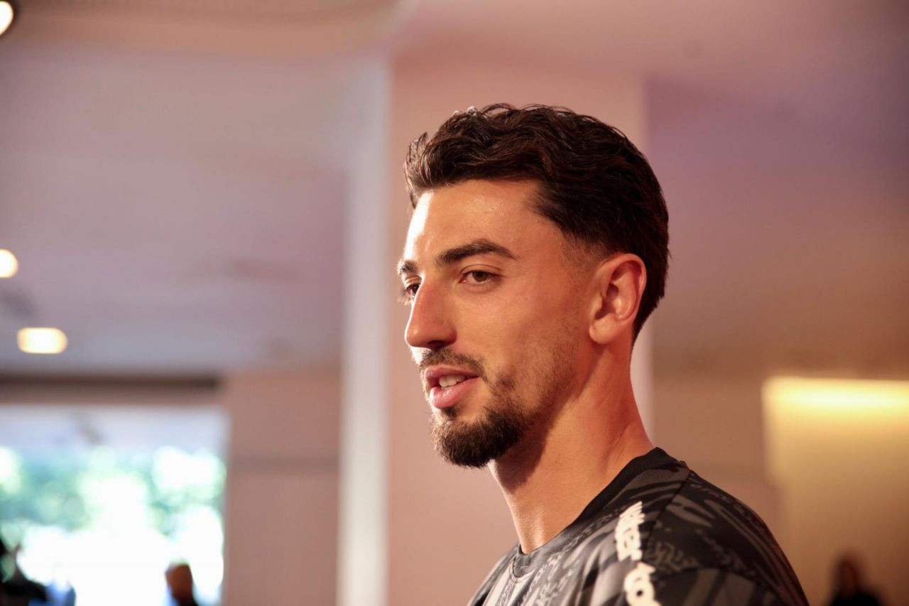 FCSB și-a prezentat echipamentele pentru sezonul 2024-2025: ”Suporterii au cerut”_32