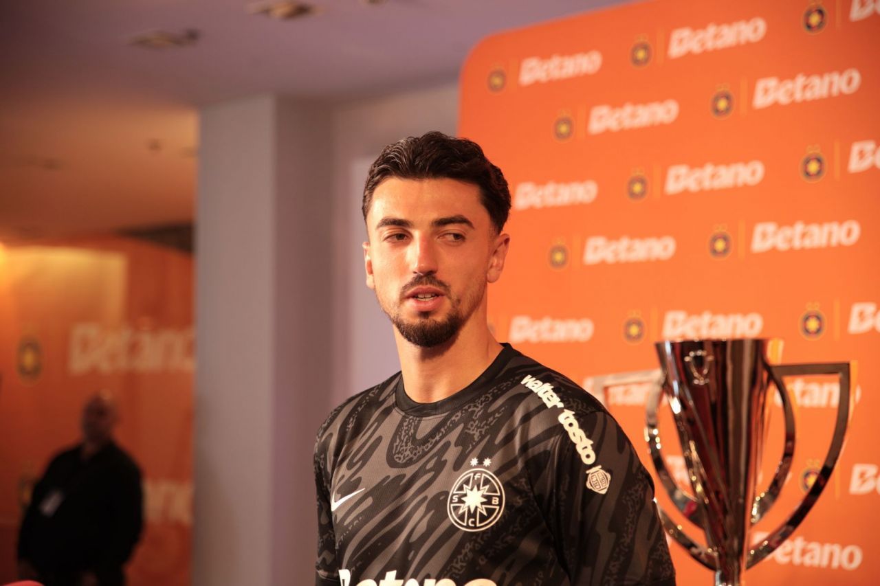 Andrei Vlad a rămas la FCSB și va fi titular la debutul în noul sezon: