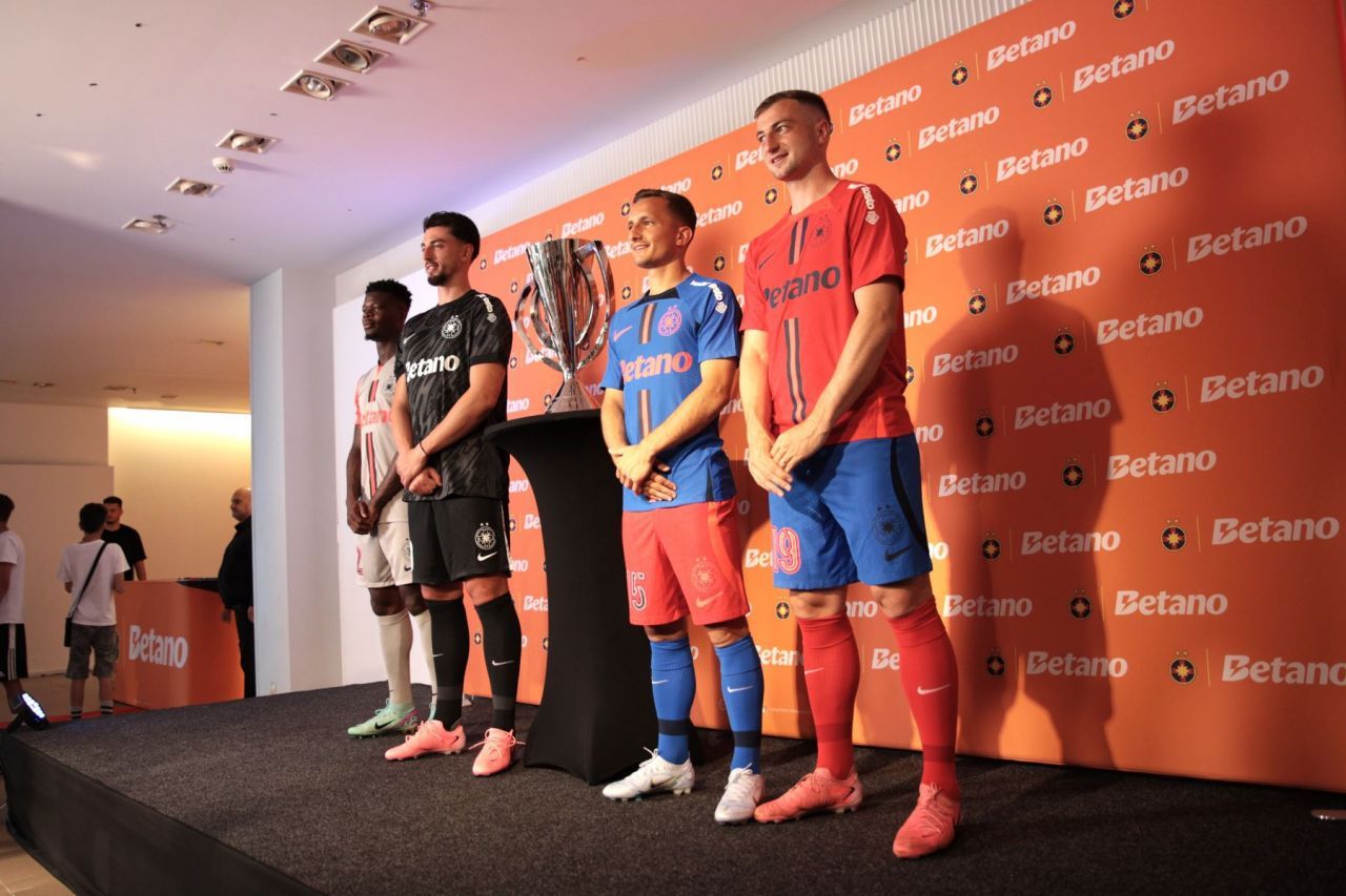 FCSB și-a prezentat echipamentele pentru sezonul 2024-2025: ”Suporterii au cerut”_46