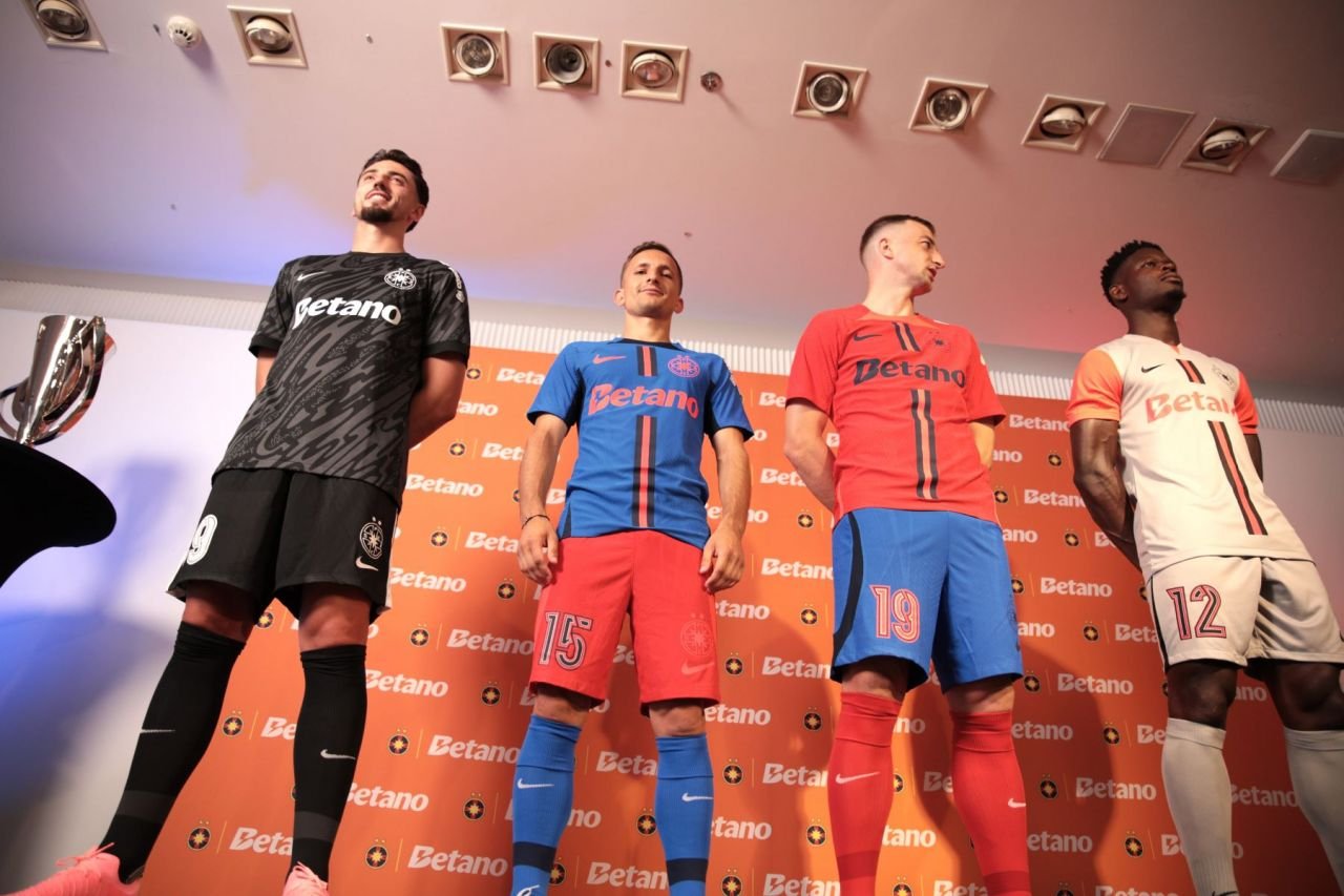 FCSB și-a prezentat echipamentele pentru sezonul 2024-2025: &rdquo;Suporterii au cerut&rdquo;